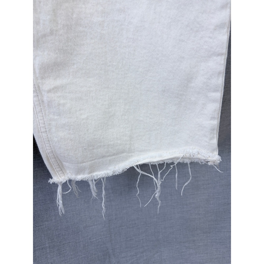 Abercrombie &‎ Fitch The 90s Relaxed Jean High Rise Cream Raw Hem 32 / 14 Short - Picture 4 of 9